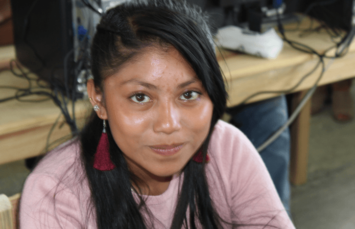 Students in a Chiapas classroom supported by Amare Caring Hands
